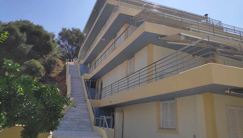 ΜΕΣΙΤΙΚΌ ΓΡΑΦΕΊΟ ΠΆΤΡΑ ΣΤΑΘΌΠΟΥΛΟΣ