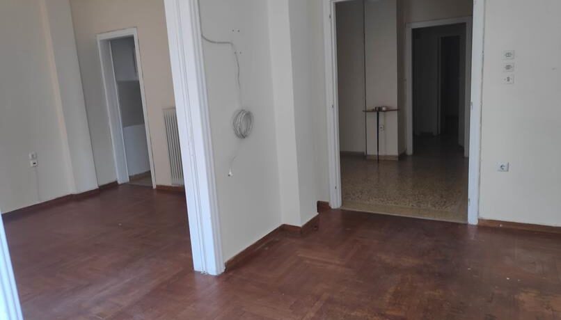 ΜΕΣΙΤΙΚΌ ΓΡΑΦΕΊΟ ΠΆΤΡΑ ΣΤΑΘΌΠΟΥΛΟΣ
