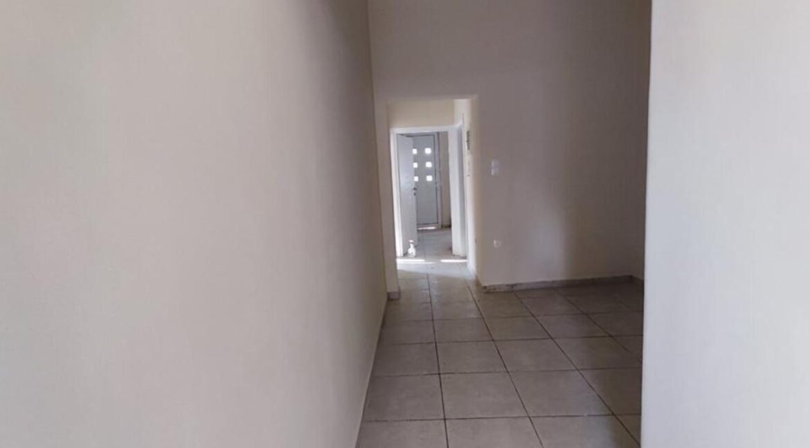 ΣΤΑΘΟΠΟΥΛΟΣ ΜΕΣΙΤΙΚΟ ΓΡΑΦΕΙΟ (4)