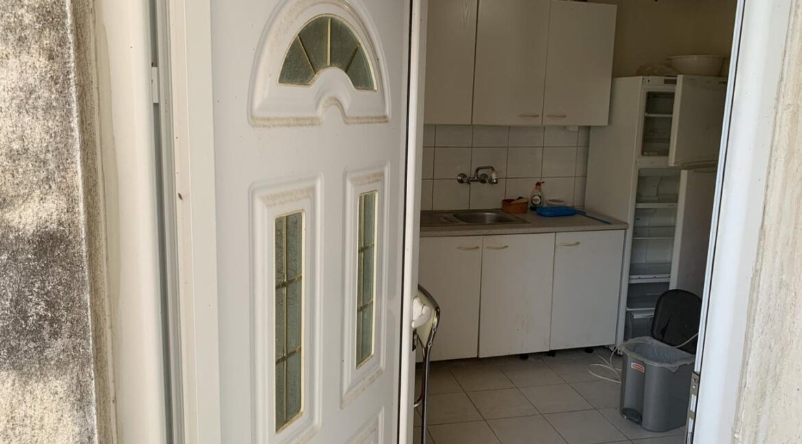 ΣΤΑΘΟΠΟΥΛΟΣ ΜΕΣΙΤΙΚΟ ΓΡΑΦΕΙΟ (3)